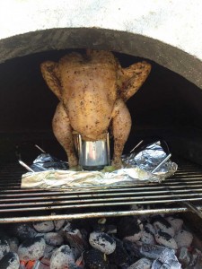 Beer Bud Chicken auf dem Holzkohlegrill